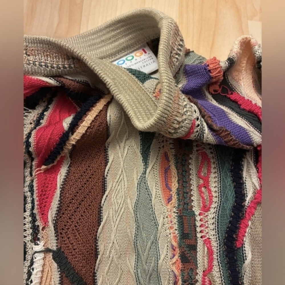 COOGI Sweater - Picture 10 of 15